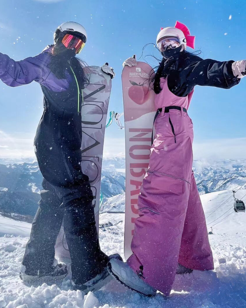 your-online-source-for-ski-wear-snowboard-gear-reflective-stripe-unisex-ski-bibs-online_14.png